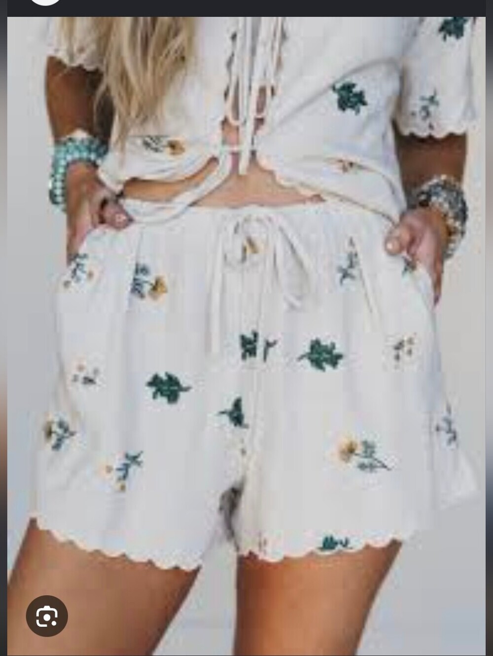 Miou Muse White Floral Embroidery Drawstring Women’s Shorts..Size:M Linen Blend